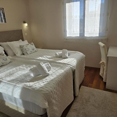 Apartments Luana With Private Jacuzzi Zadar Exterior foto