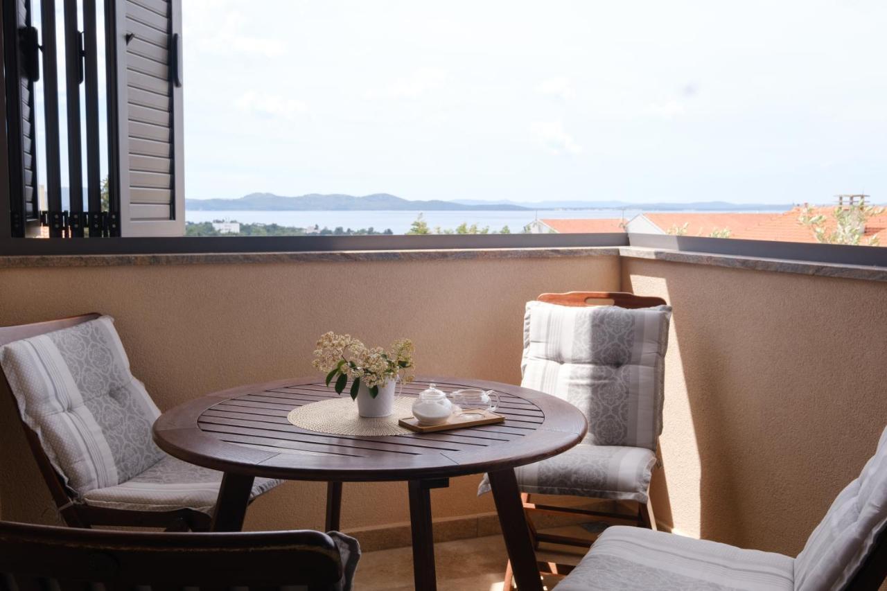 Apartments Luana With Private Jacuzzi Zadar Exterior foto