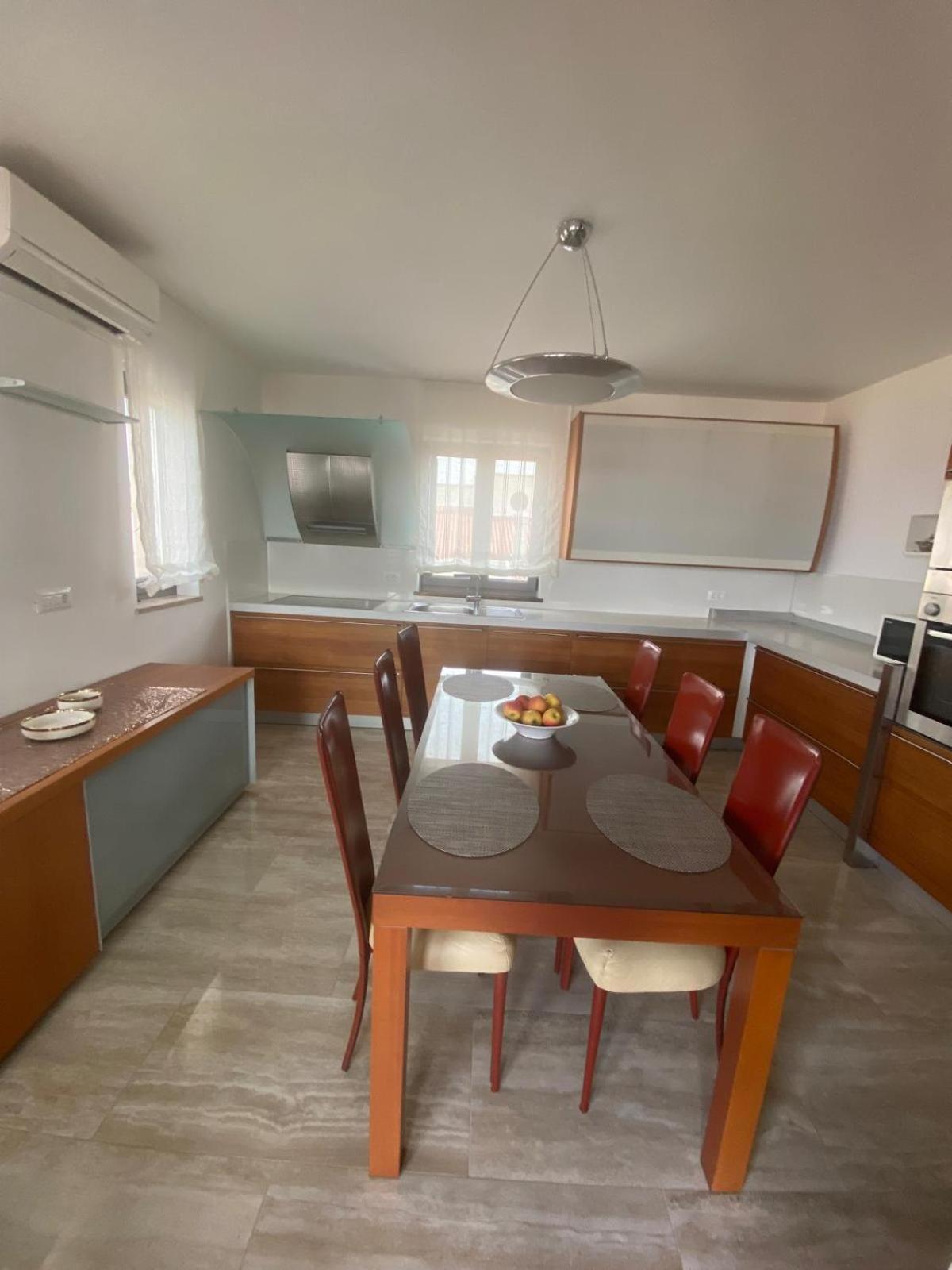 Apartments Luana With Private Jacuzzi Zadar Exterior foto