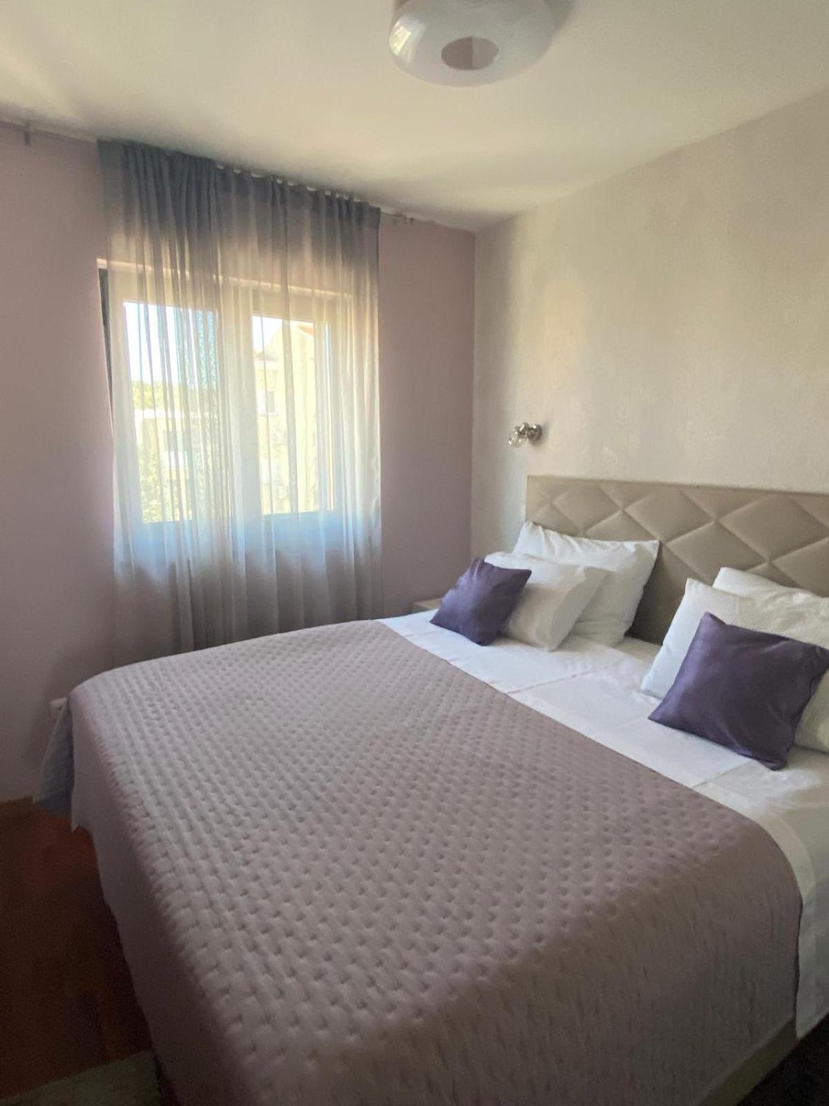 Apartments Luana With Private Jacuzzi Zadar Exterior foto