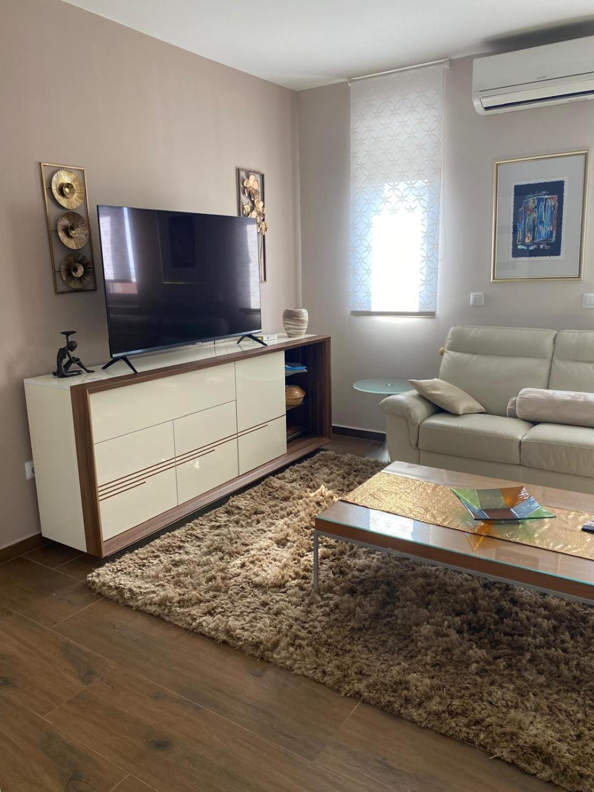 Apartments Luana With Private Jacuzzi Zadar Exterior foto