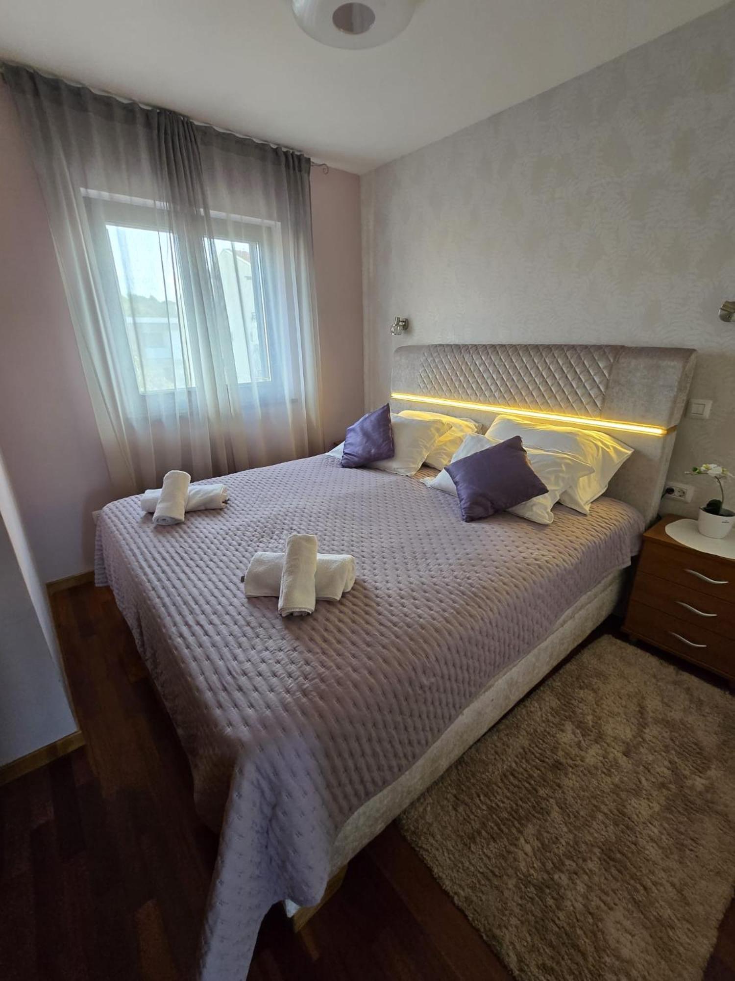 Apartments Luana With Private Jacuzzi Zadar Exterior foto