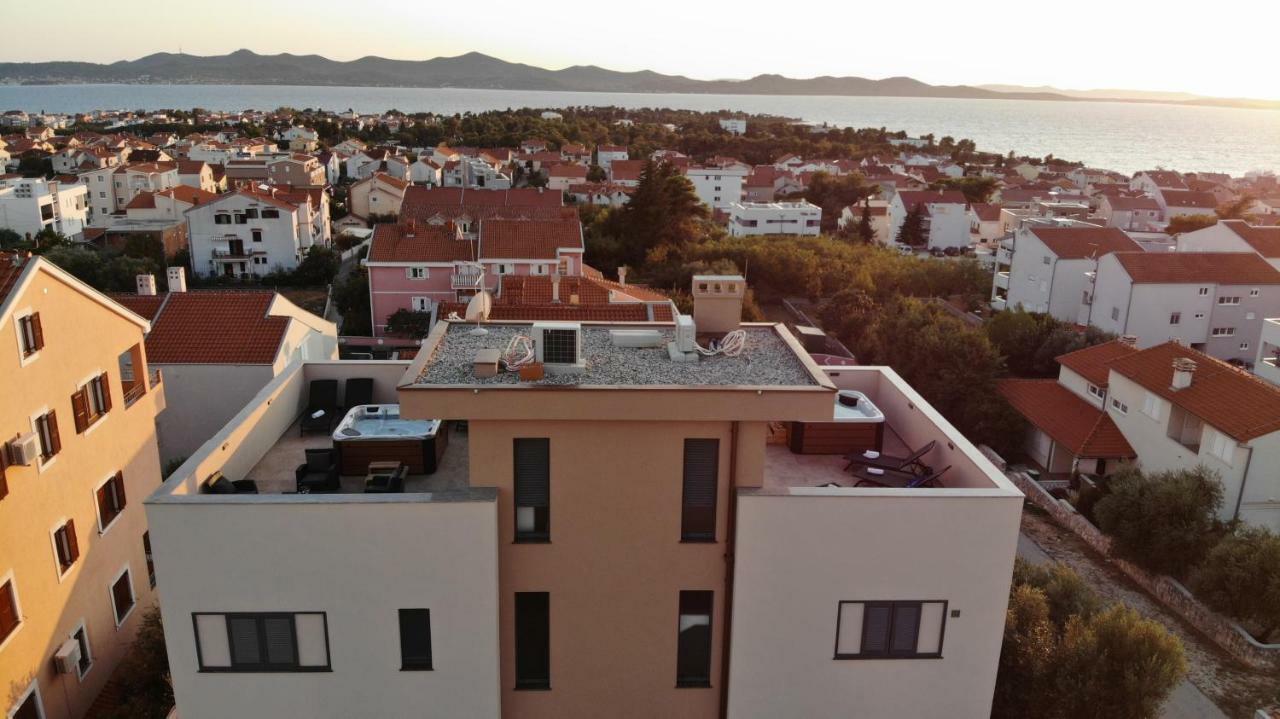 Apartments Luana With Private Jacuzzi Zadar Exterior foto