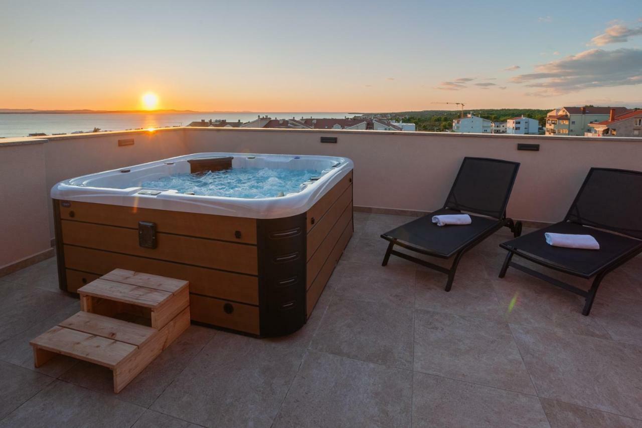 Apartments Luana With Private Jacuzzi Zadar Exterior foto